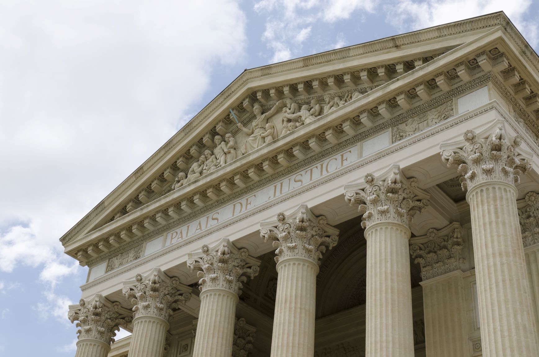 Panorama des règlementations impactant les processus KYC en banque