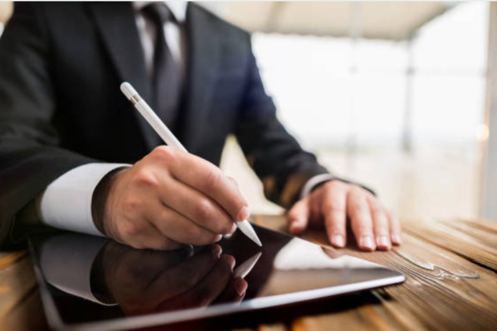 Signature électronique et secteur bancaire : usages, avantages et conformité